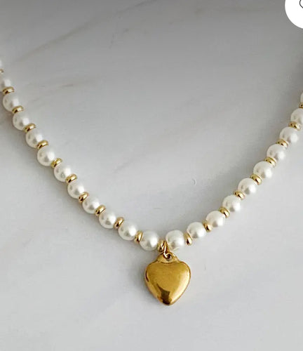 Accessories- Pearl and Gold Bauble Heart Necklace
