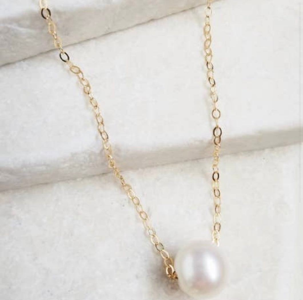 Accessories-Freshwater Pearl Necklace