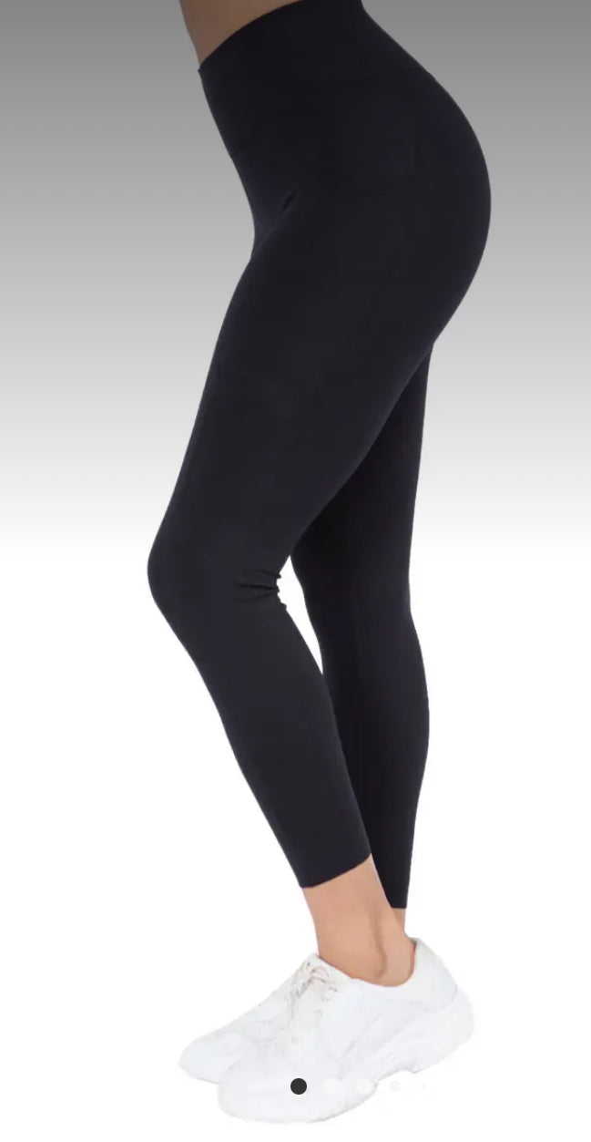 Bottoms- Black Active Wear Leggings