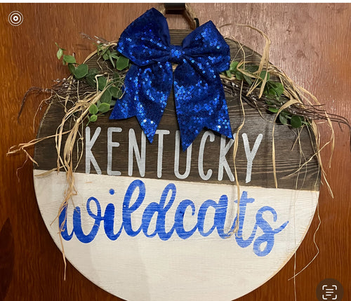Decor- Kentucky Wildcats Door Hanger