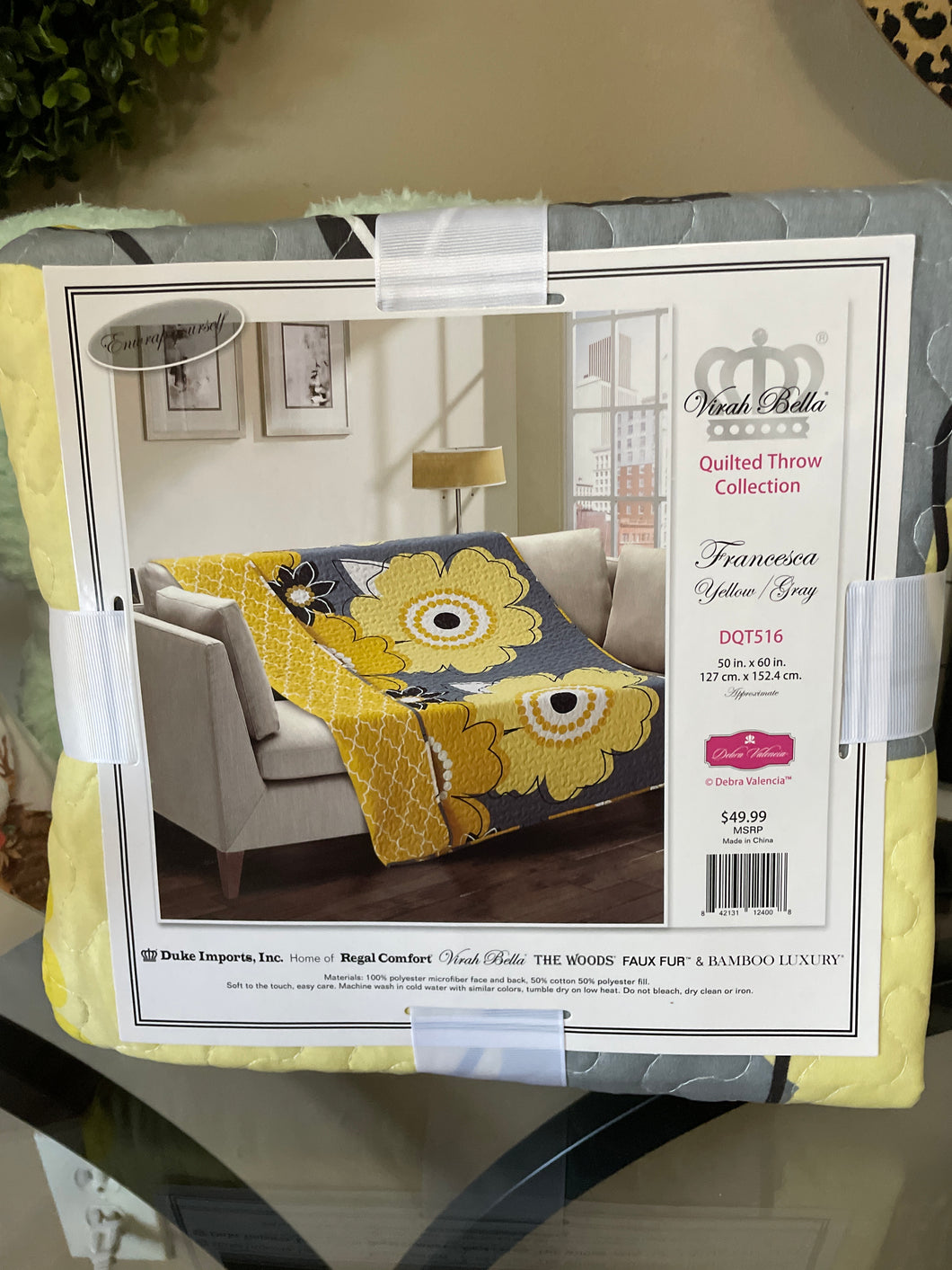Decor- Quilted Throw